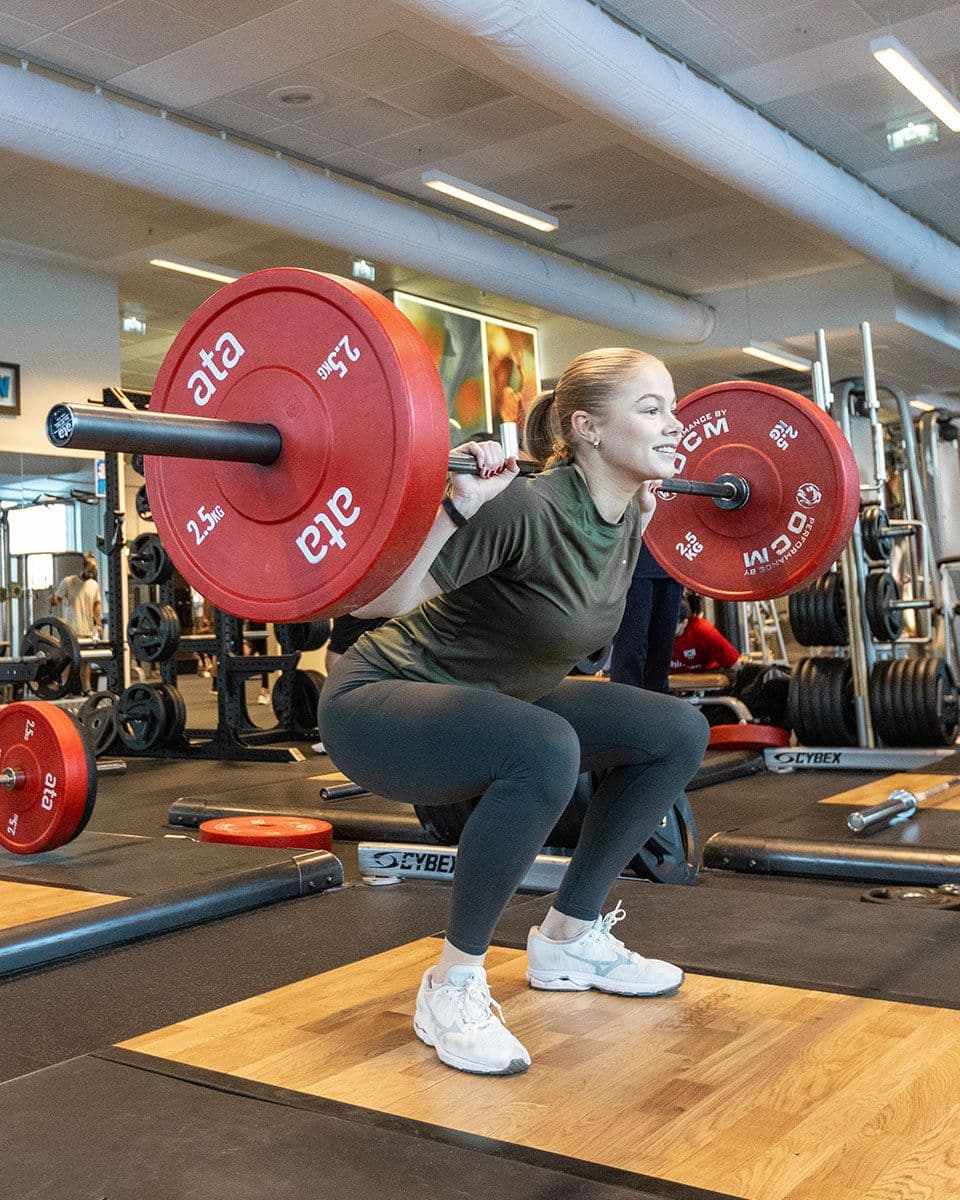 Styrketrening i treningsstudioet på 3T-Rosten